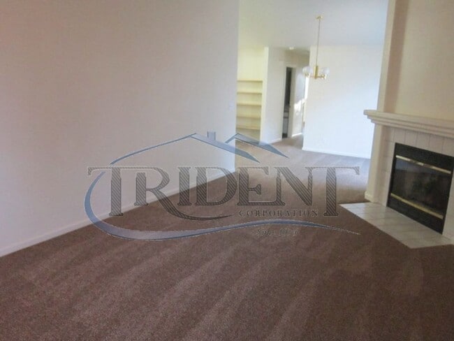 Photo - 970-972 Crisp Dr Unit 972