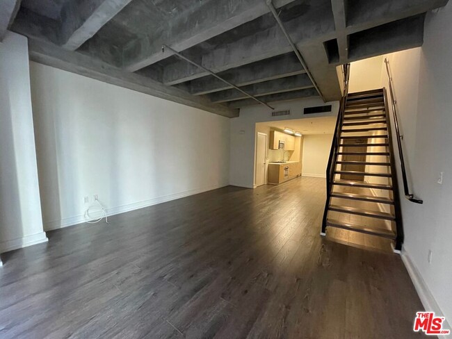 Photo - 727 W 7th St Condo Unit 918