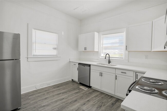 Photo - 503 Hayes St