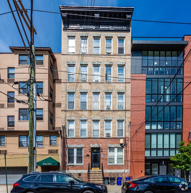 Photo - 316 Madison St