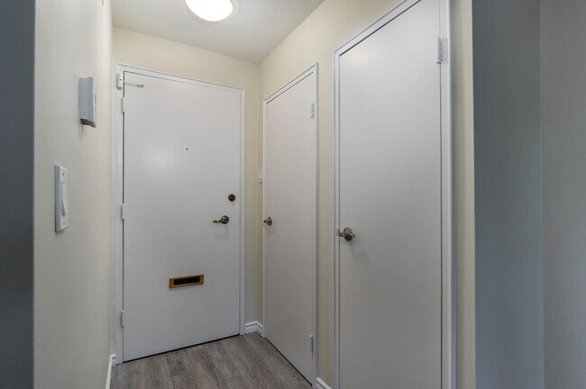 Photo - Embassy Apartments