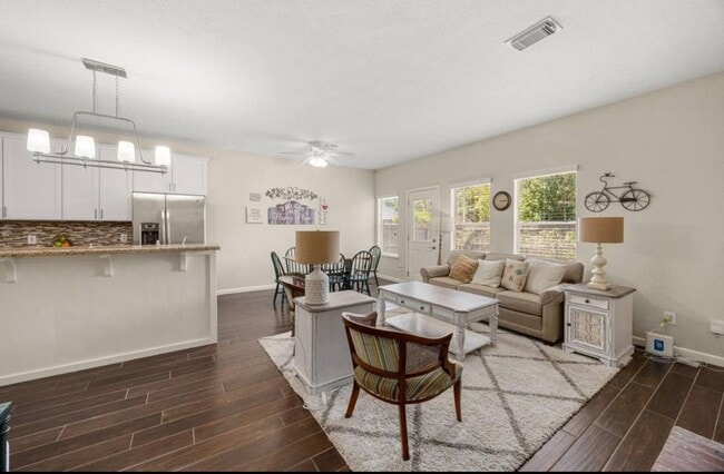 Photo - 13622 Neston Dr