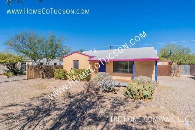 Photo - 3949 E 2nd St