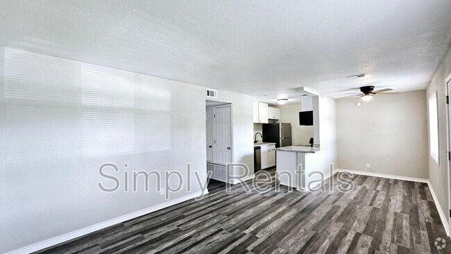 Building Photo - 403 Main St Unit 5 Rental