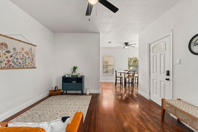 Photo - Beautifully Updated 3 bedroom, 2 bath!