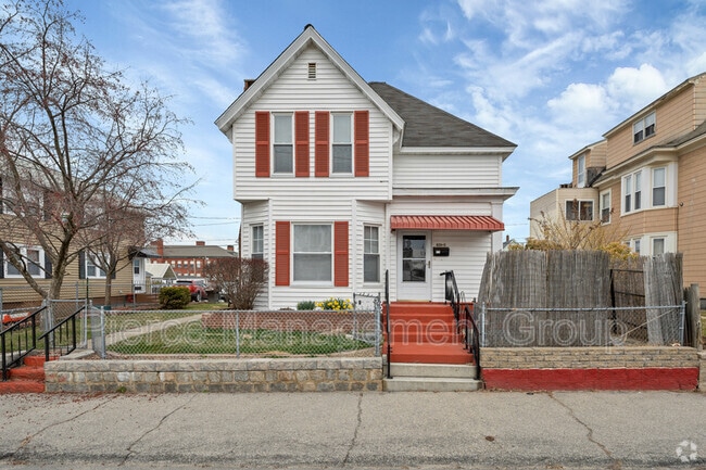 Building Photo - 636 Summer St Unit 2 Rental