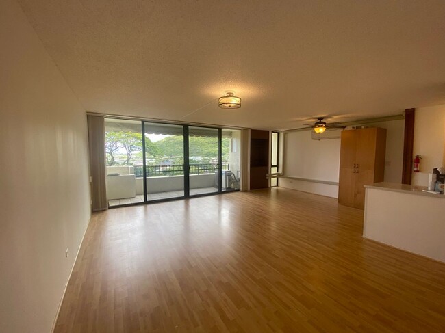 $3,100 - 2 Bdrm / 2 Bath / 2 Parking in Ha... - $3,100 - 2 Bdrm / 2 Bath / 2 Parking in Ha... Condo Unit 205