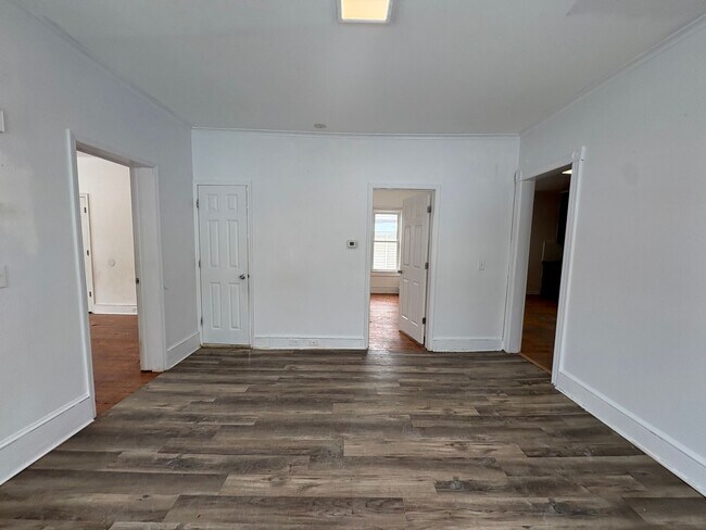 Photo - 677 Gerard Ave Unit 1