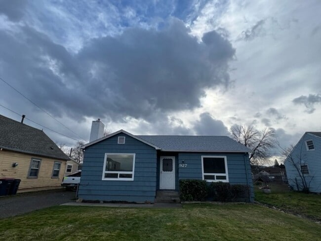 Photo - Charming three bedroom/one bath Medford Home | Available Now!