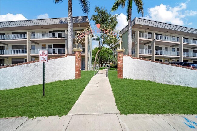 Photo - 270 Layne Blvd Condominio Unidad 106