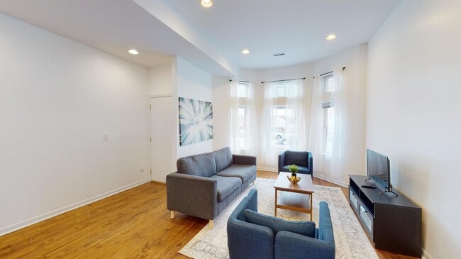 Photo - 1945 W Cermak Rd Unit 1