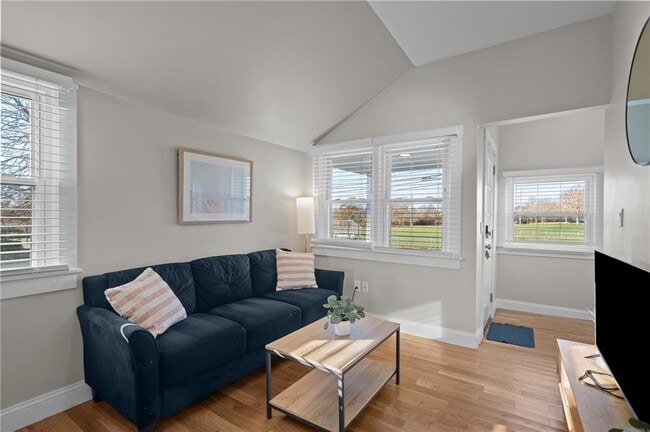 Photo - 49 Reservoir Rd