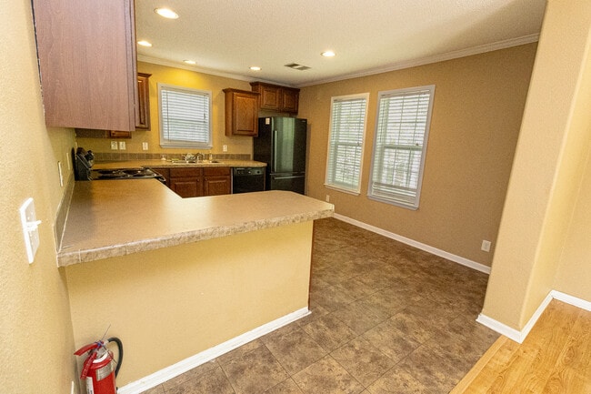 Building Photo - 6165 E Lafayette St Unit 6167 E Lafayette