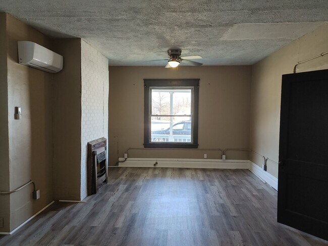 Photo - SPACIOUS SOUTHSIDE HOME