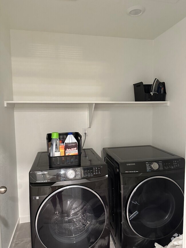 Building Photo - 11000 Uvalda St Rental