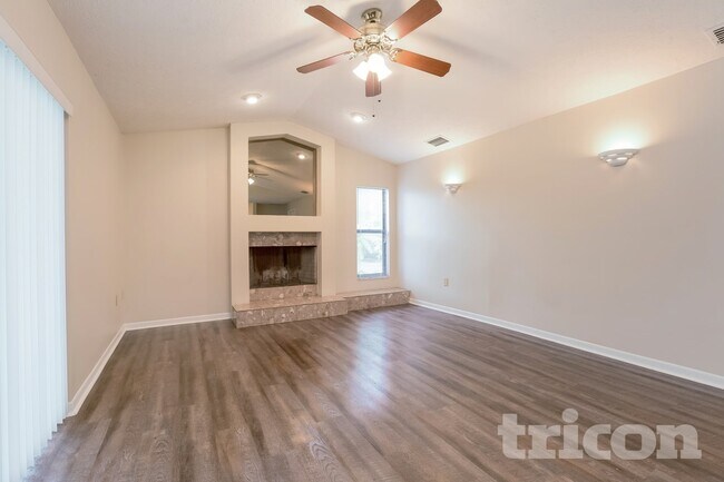 Photo - 1808 S Golfview Dr