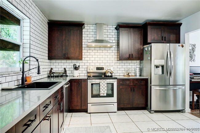 Photo - 905 SE Flamingo Ave