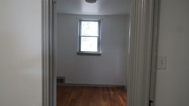 Photo - 323 Stevens Ave