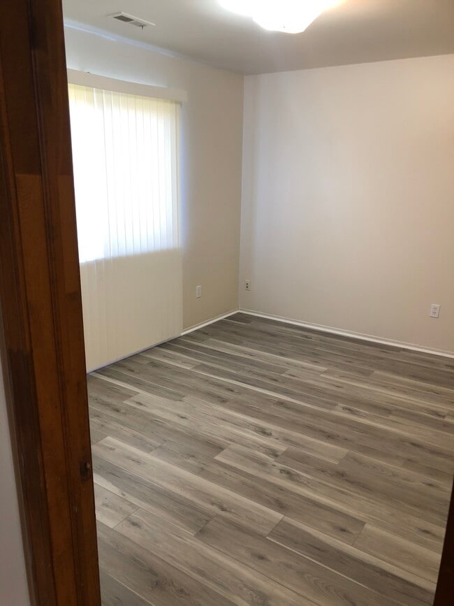 Photo - 5923 Niles Dr