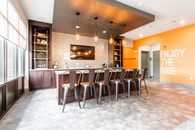 Club Room - The Hub at Metuchen