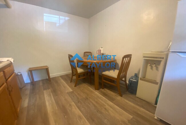 Photo - 1581 Beacon St Apartamentos Unidad A