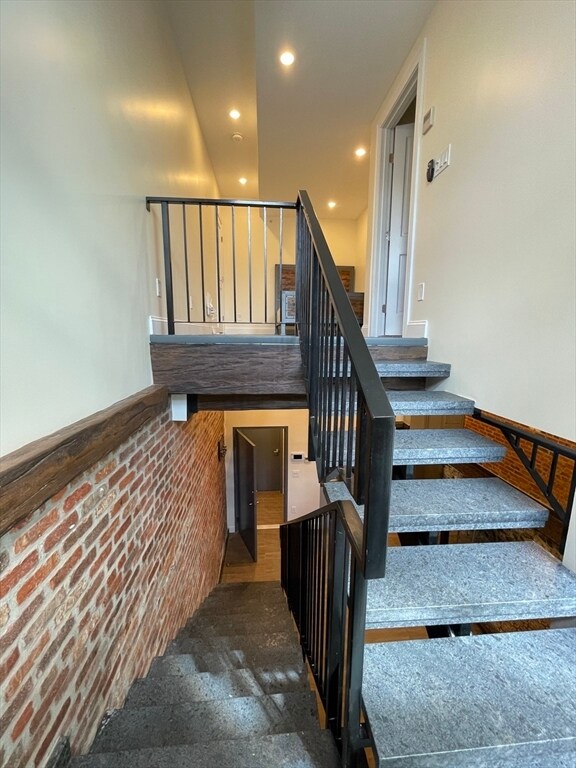 Photo - 1028 Commonwealth Ave Unidad 103