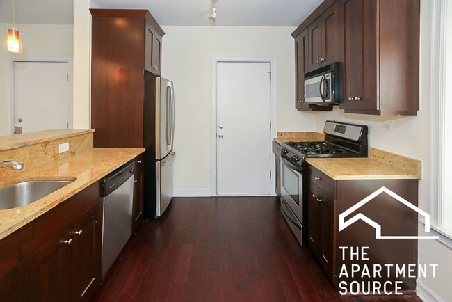 Building Photo - 3808 N Sheffield Ave Unit 1W