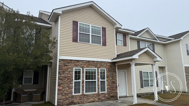 Photo - RATE DROP ALERT! (was $2100/month)