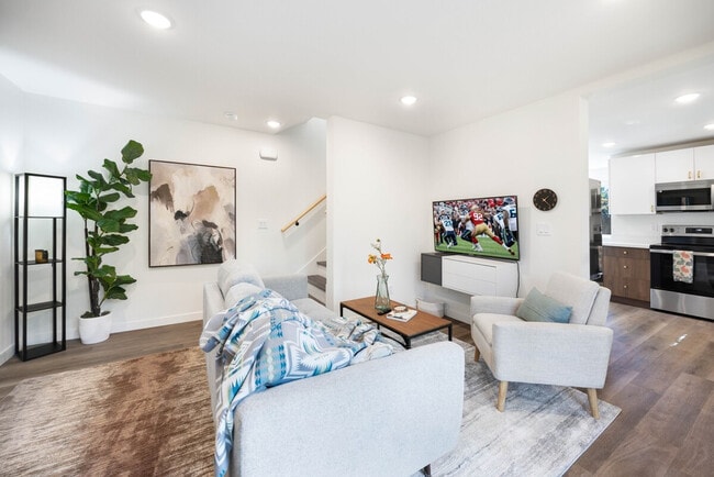 Building Photo - 11520 Roosevelt Way NE Unit ID1386783P