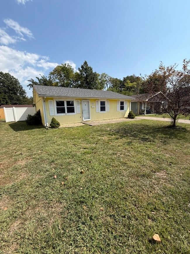 Building Photo - 904 Judson St Rental
