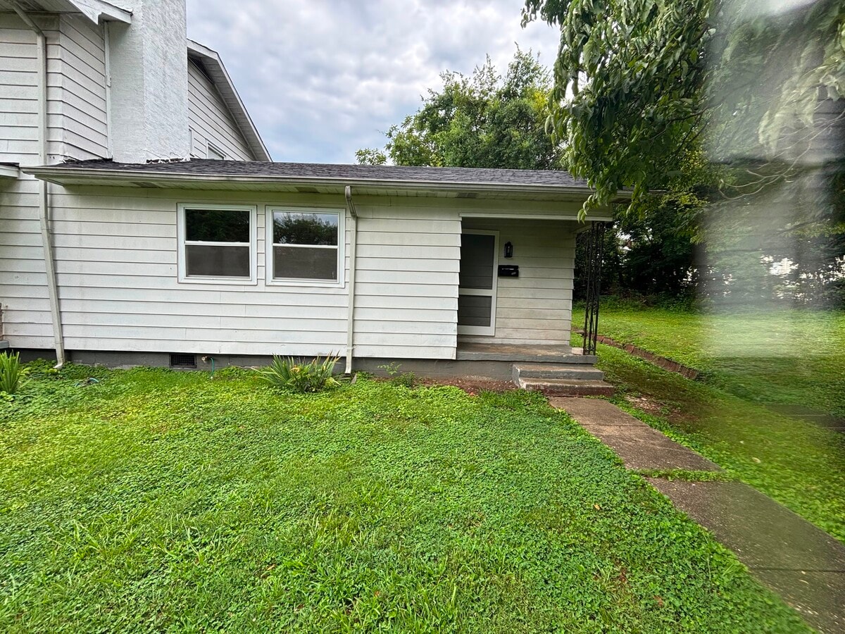 Photo - 1099 Fairview Rd