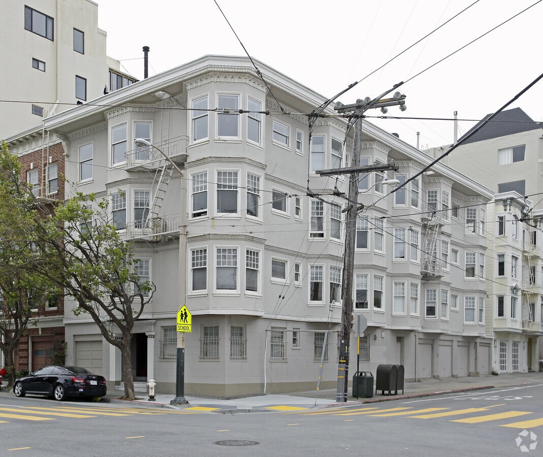 Primary Photo - 2295 Broadway St Apartments