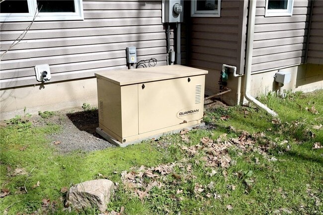 Photo - 63 Lawrence Hill Rd