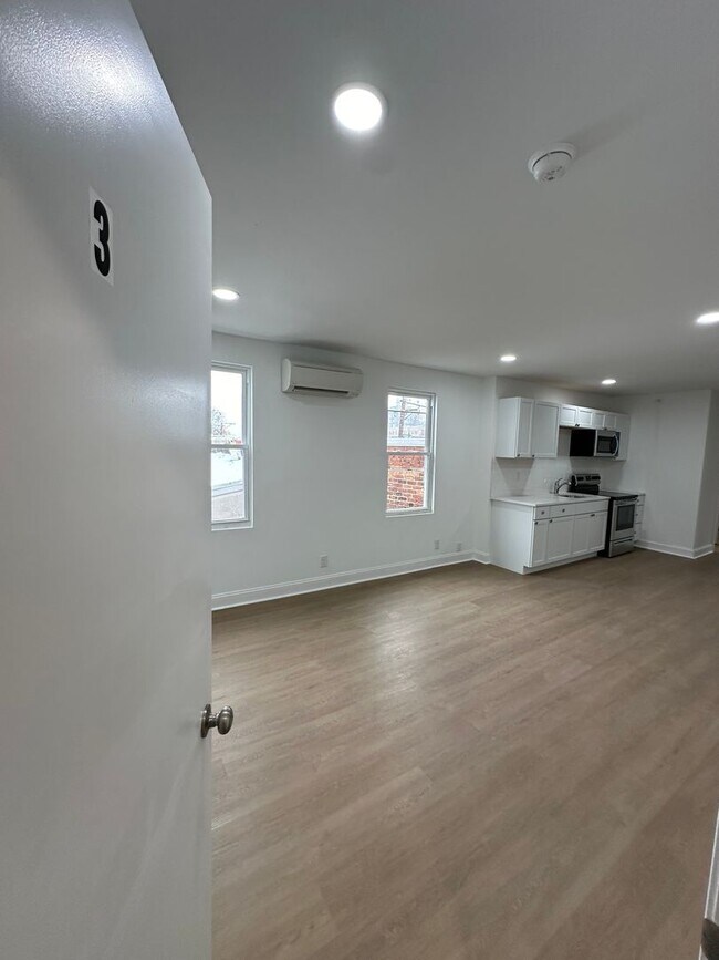 Photo - 1209 N Franklin St Unit 3