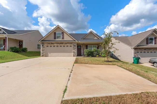 Photo - 3 BR, 2 BA 2-Car Garage Modern Ranch Livin...