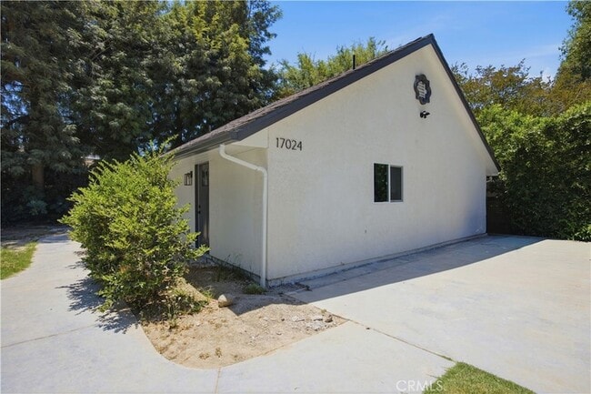 Photo - 17024 Parthenia St