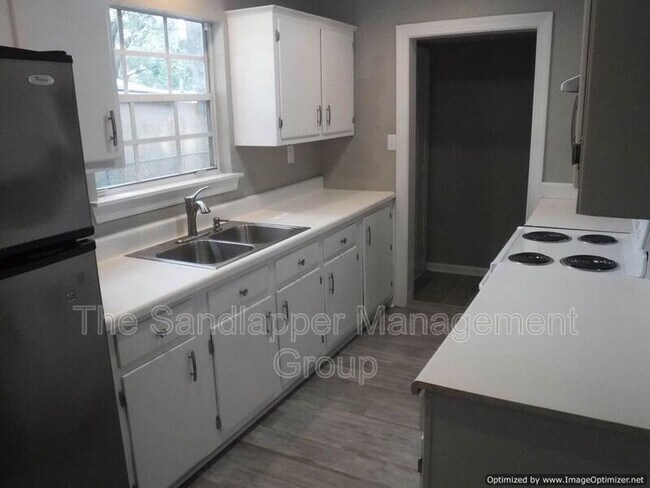 Photo - 1126 Mt Batten Dr