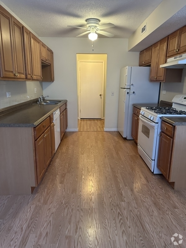 Apartments For Rent in Bartlett, IL 113 Rentals