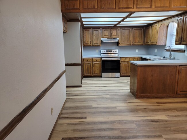 Photo - 104 S 40th St House