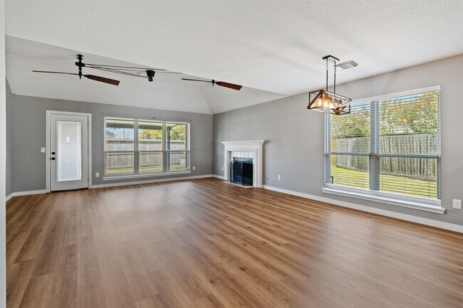 Photo - 3904 Ivywood Dr