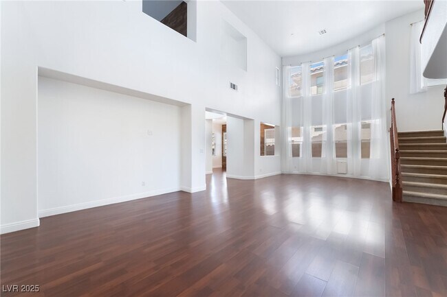 Photo - 9592 Staff Ln