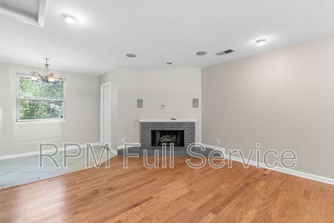 Photo - 5000 McMurray Ct
