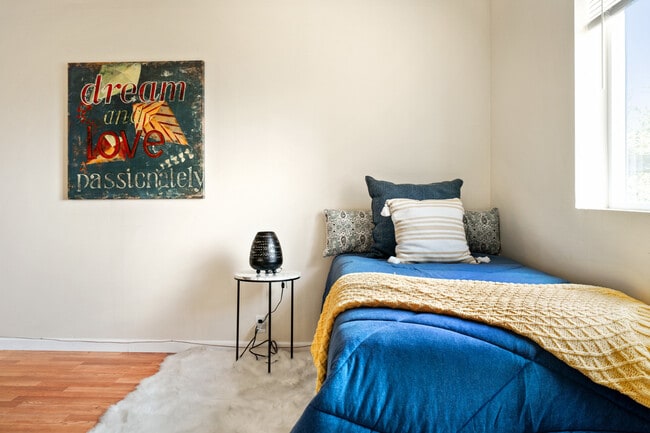 Photo - 52 Panoramic Way