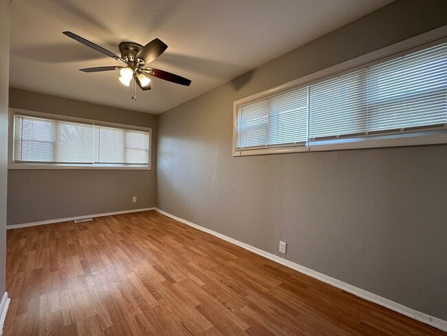 Photo - 1009 N Parkside Ave Unidad 2