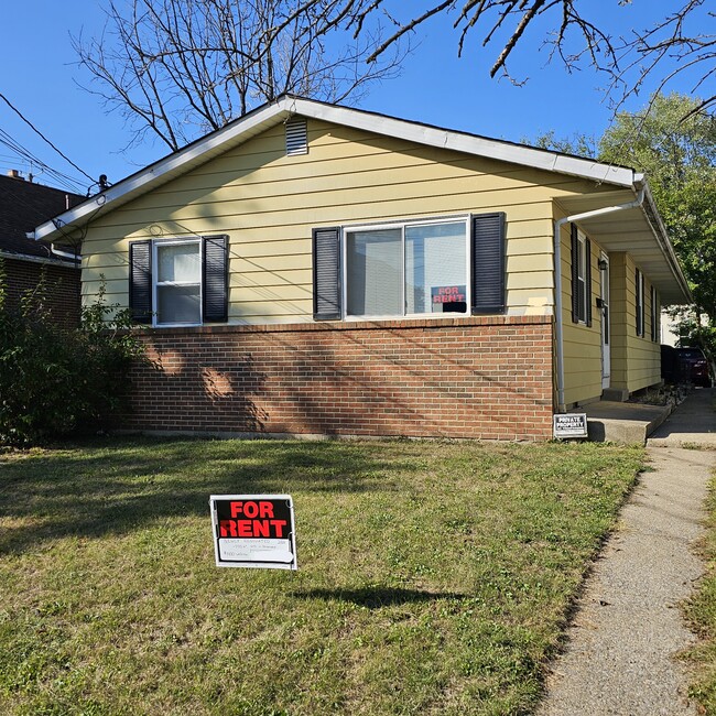 Building Photo - 126 Mossman Ave Unit 126
