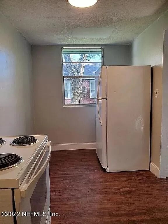 Photo - 3359 Columbus Ave