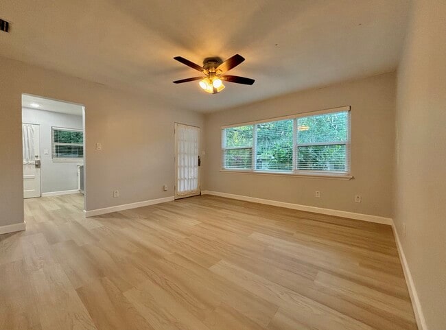 Photo - 718 E South St Unit 718