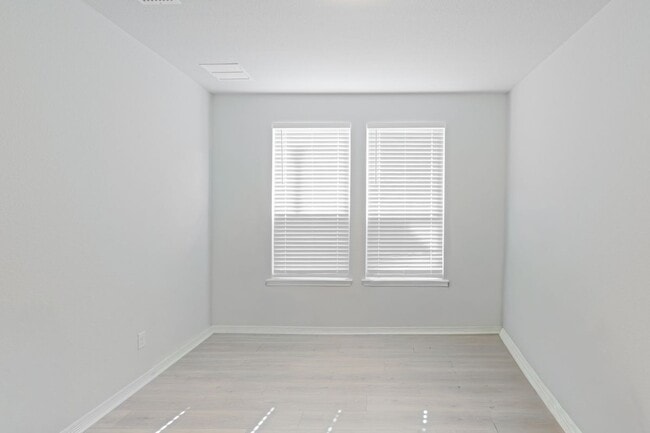 Photo - 213 Mira Mesa Dr