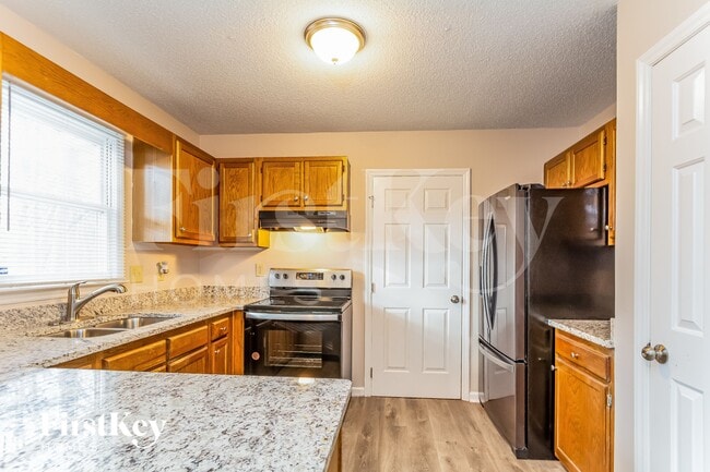 Photo - 1311 Logan St