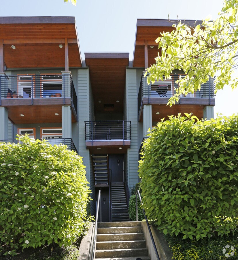 Photo - Urban Overlook Condominiums